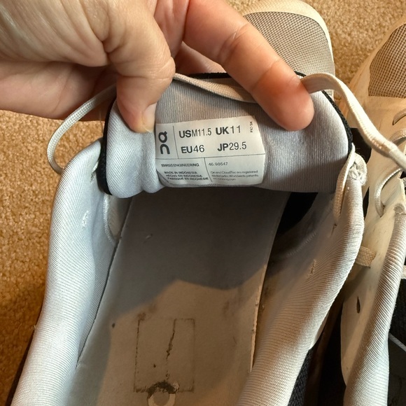 On Running Men's Athletic Shoes in White and Black - Picture 2 of 3